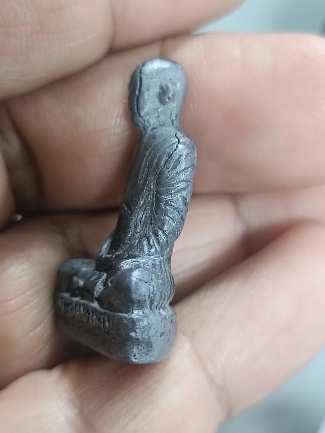 รูปหล่อหลวงพ่อเดิม วัดหนองโพธิ์ เนื้อตะกั่วหัวลูกปืน 11