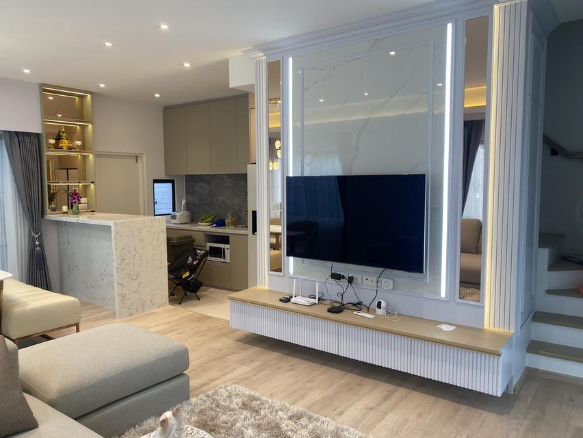 เช่าด่วน ทาวน์โฮม หมู่บ้าน Indy 5 กม. 7 พร้อมเฟอร์นิเจอร์  ราคา 52,000 บาท/เดือน 3