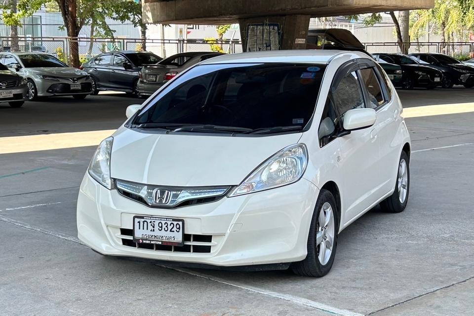 Honda Jazz 1.3 Hybrid AT ปี 2013 1