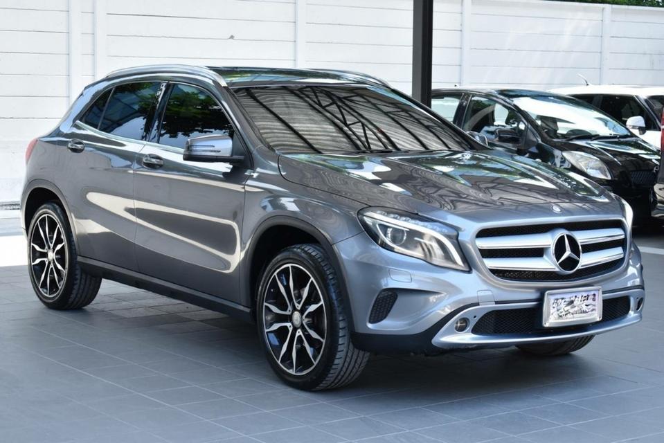 รหัสรถ KPC53 ✴️ Mercedes-Benz GLA200 W156 URBAN 1.6 ปี 2015 รุ่นยอดนิยม ✴️