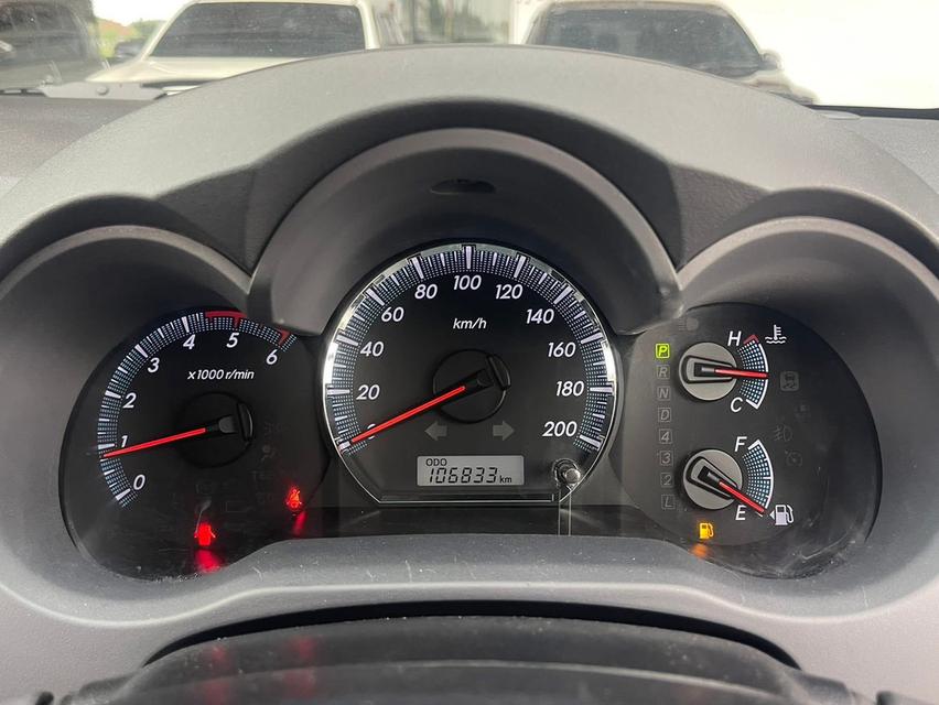 ปี 2014 TOYOTA FORTUNER 2.5 Vสีขาว เกียร์ออโต้ รถสวยมือเดียว ขับเคลื่อน2ล้อ 13