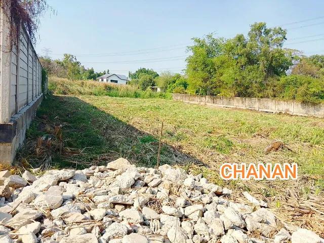 ขายที่ดิน ถ.พุทธมณทลสาย3แยก18 ม.กฤษดานคร เนื้อที่1ไร่ แบ่งขาย 4