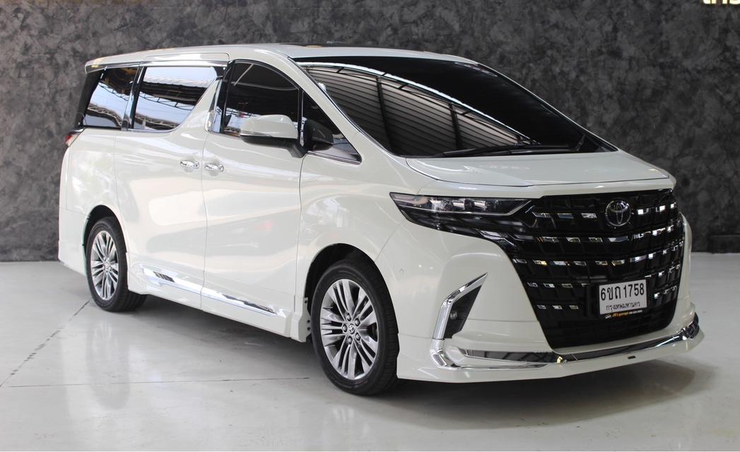 รหัสรถ JRS1758 TOYOTA VELLFIRE  hybrid 2016 สี ขาว แต่งเป็น 40 look 
