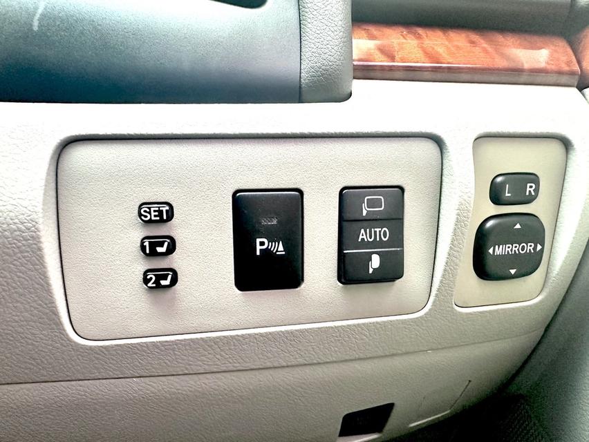 TOYOTA CAMRY 2.4 HYBRID DVD ปี 2011 รูปที่ 17
