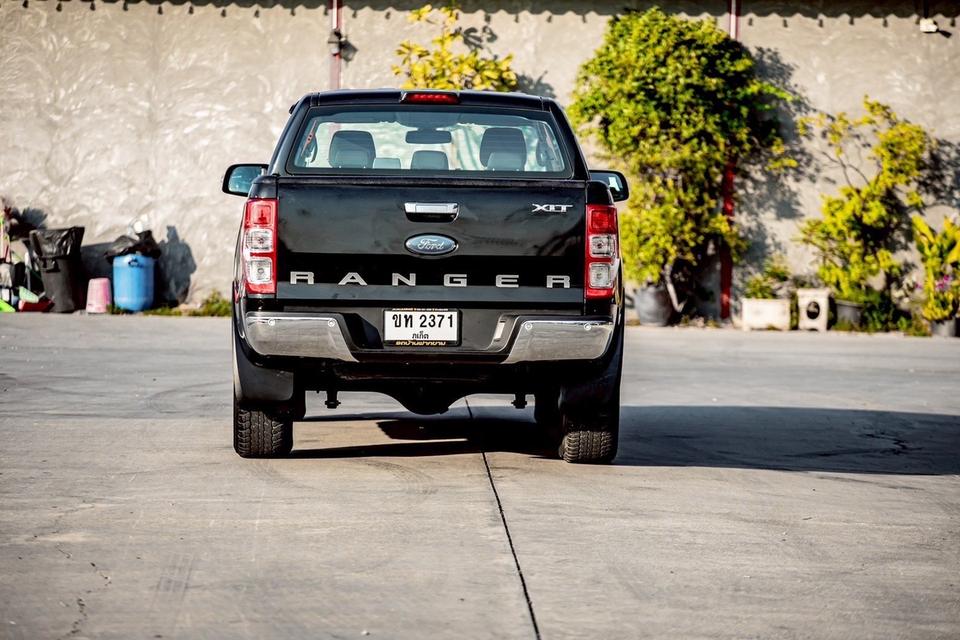 Ford Ranger 2.2  Hi-Lander Double Cab 4x4 เกียร์ ธรรมดา ปี2017 รูปที่ 2
