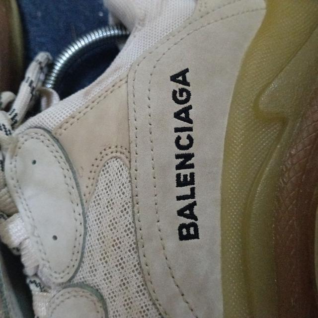 รองเท้า Balenciaga triple S รูปที่ 3