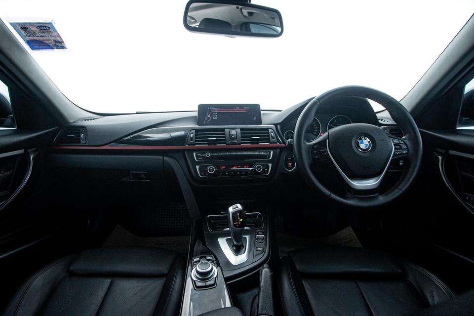รหัสรถ 1D073 320d SPORT 2.0 2014
