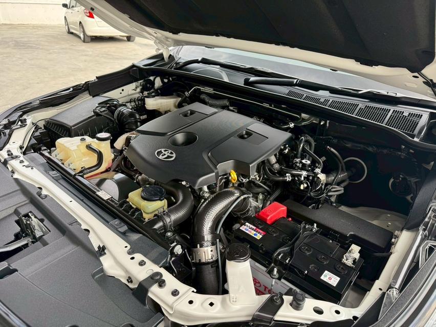TOYOTA FORTUNER 2.8 GR SPORT 4WD BLACKTOP ปี 2022 โฉม ปี15-ปัจจุบัน สีขาวหลังคาดำ รูปที่ 18