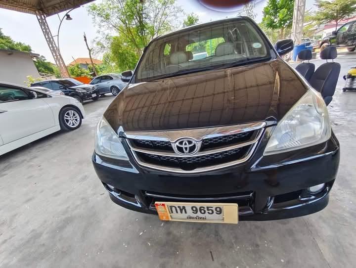 รีบขาย Toyota Avanza 3