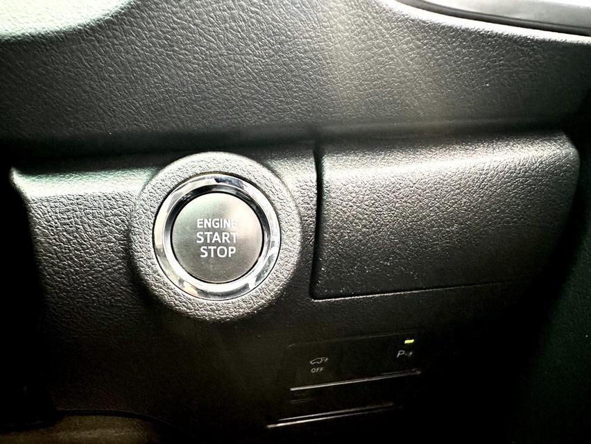 TOYOTA FORTUNER 2.4 LEGENDER ปี 2022 รูปที่ 18