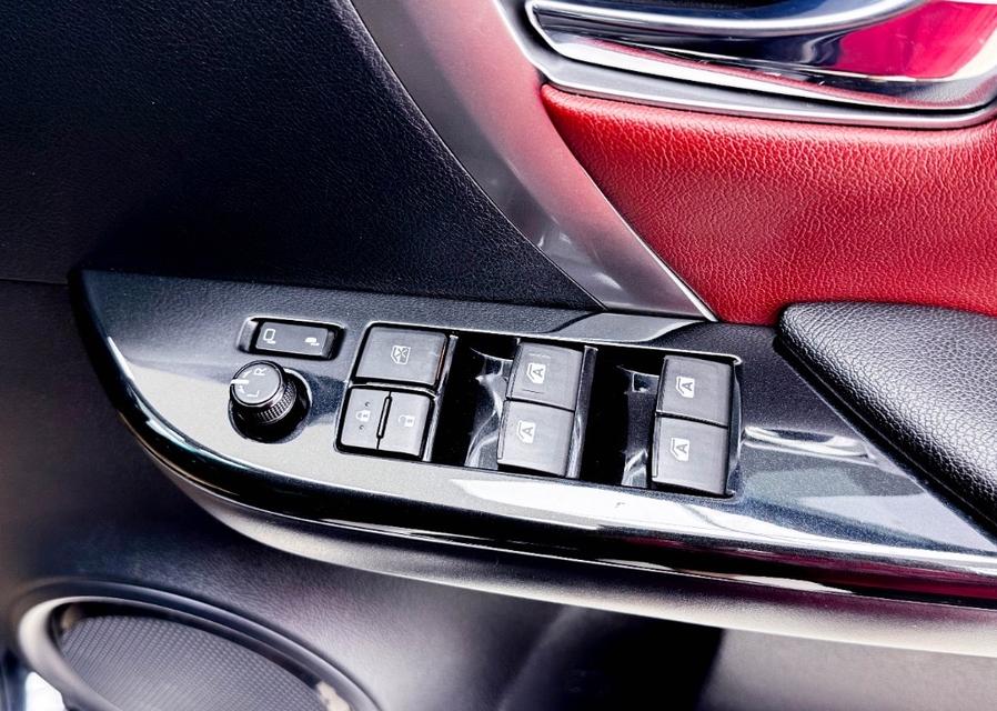 TOYOTA FORTUNER 2.8 TRD SPORTIVO 2WD โฉมปี (15-ปัจจุบัน) 2019 รูปที่ 10