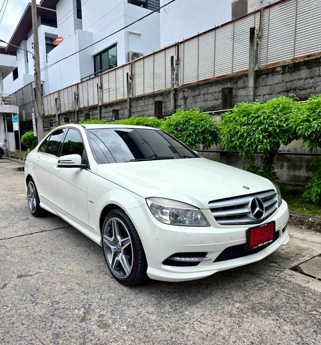 Benz C200 CGI Amg สีขาว ปี 2010 ไมล์ 150,000