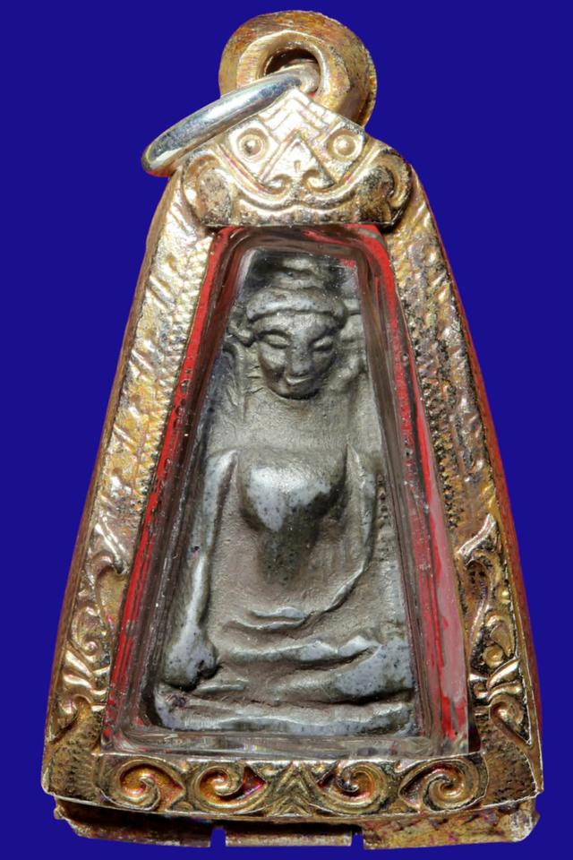 พระผงสุพรรณ เปิดให้บูชาจ้า