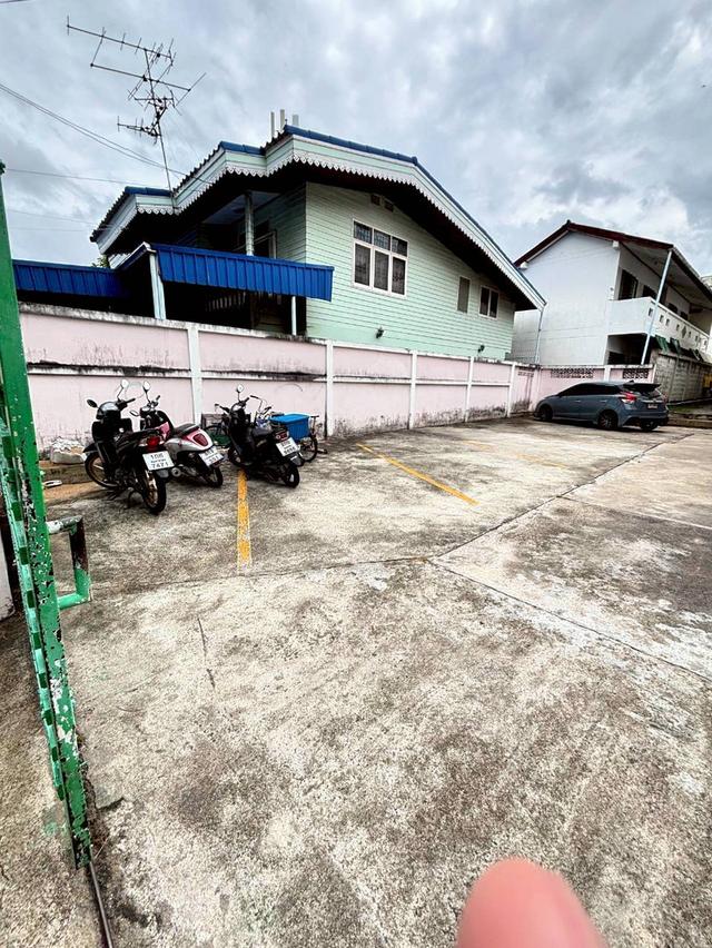 🏠​​ขายบ้านทำเลทอง ซอยเพชรเกษม 88 - บางแค อยู่แล้วเฮง เดินทางสะดวก เข้าออกได้ 3 เส้นทางหลัก พื้นที่ 105 ตรว. ในราคา 9.5 ล้านบาท 13