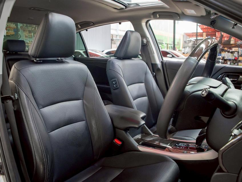 HONDA ACCORD 2.0 Hybrid TECH i-VTEC ปี 2016 10