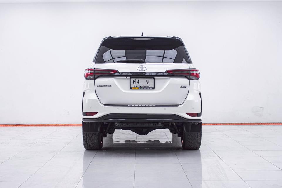 รหัสรถ 1E760 FORTUNER  2.4 LEGENDER BLACK TOP 4WD 2022 รูปที่ 3