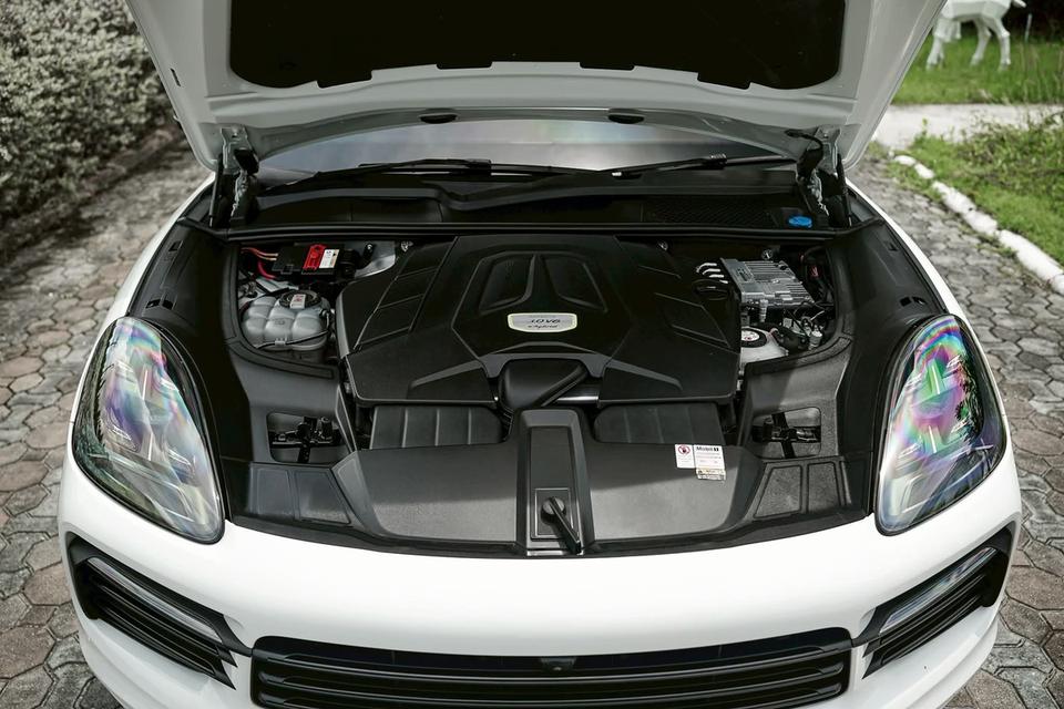 Cayenne Coupe 3.0 V6 e-Hybrid 18