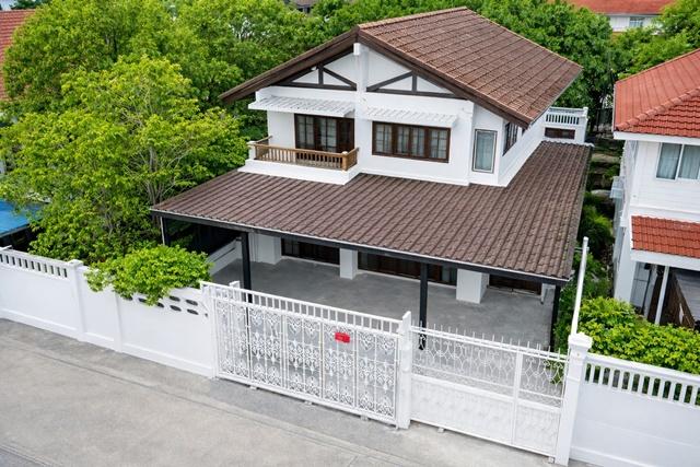 ลาดพร้าว กว้างใหญ่ 90 ตร.วา. 280 ตร.ม. รร.สตรีวิทยา 2 1 กม. บ้านเดี่ยวให้เช่า 4นอน 2น้ำ เสนานิคม1 สตรีวิทยา2 BTS เสนานิค 1