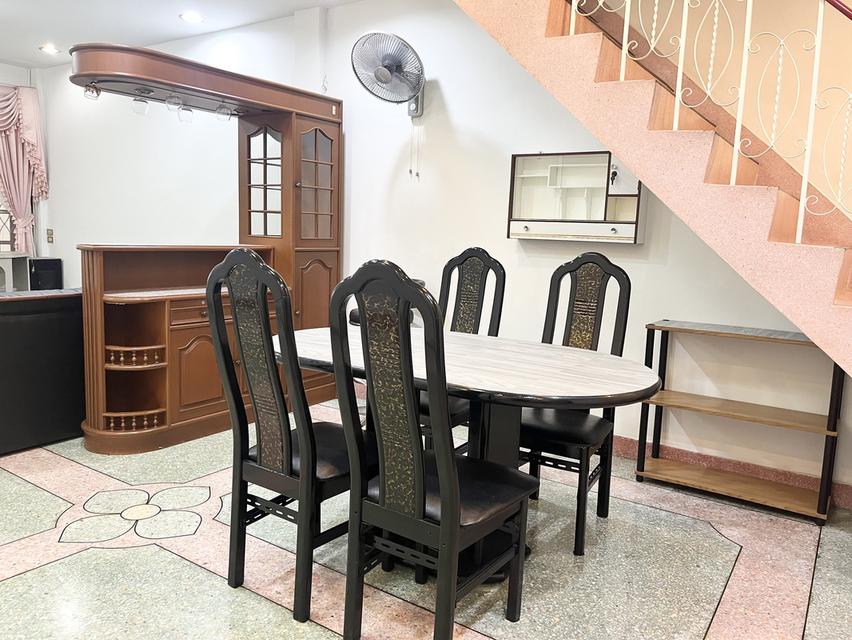 ขาย / ให้เช่า ทาวน์เฮ้าส์ 3 ชั้น ใจกลางเมือง สุทธิสาร–อินทามระ 6