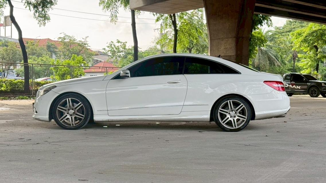 Mercedes-Benz E200 CGI Coupe W207 AT ปี 2015 เบนซิน เกียร์ออโต้ 7