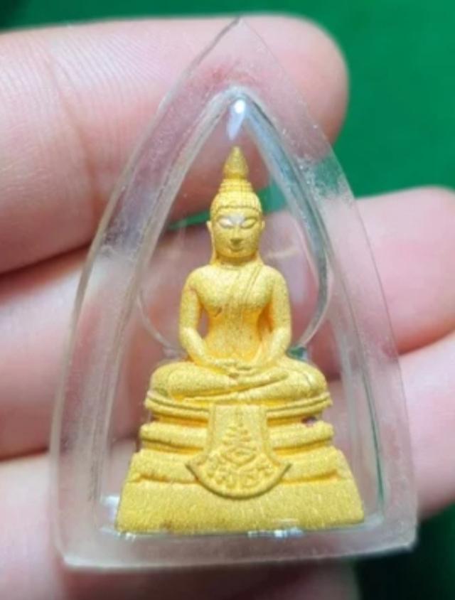 หลวงพ่อโสธรเลี่ยมเก่า