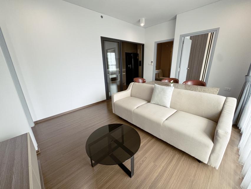 🏙️ คอนโดโมเดิร์นรีโนเวทใหม่ ไม่เคยปล่อยเช่า สวยหรูเหมือนห้องใหม่จากโครงการ พร้อมอยู่!! | 63.21 ตรม | 2 ห้องนอน 2 ห้องน้ำ | ชั้น 23 | BTS 200 เมตร 5