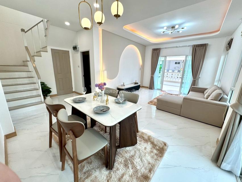 หมู่บ้านประภาทรัพย์ 5 รามอินทรา 117