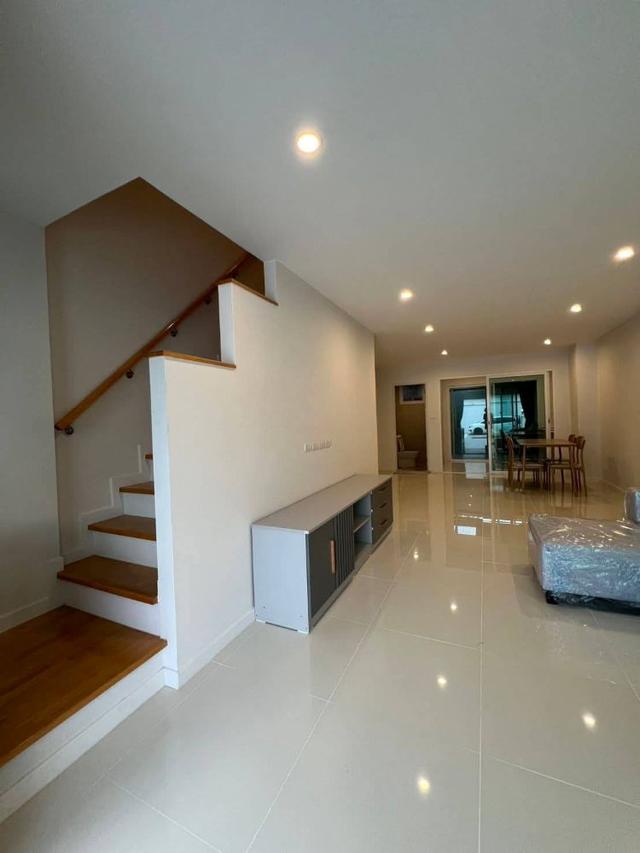 ให้เช่าบ้านทาวน์โฮม 2 ชั้น ( มือหนึ่ง ) โนโววิลล์ คลอง 1 ซอย รังสิต - นครนายก 19 20 ตร.ว. ธัญบุรี ใกล้เซียร์รังสิต ใกล้ฟิวเจอร์พาร์ครังสิต 7