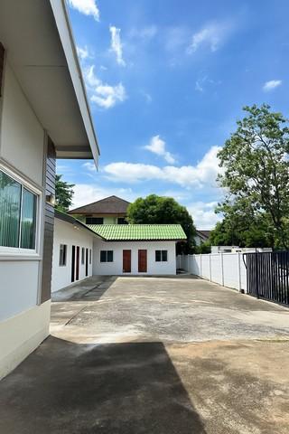 ให้เช่า บ้านขนาด 160 ตรว 6 ห้องนอน 1 ห้องทำงาน 7 ห้องน้ำ พาร์ค วิว วิลล่า (บางนา ตราด กม.6) พาร์ค วิว วิลล่า