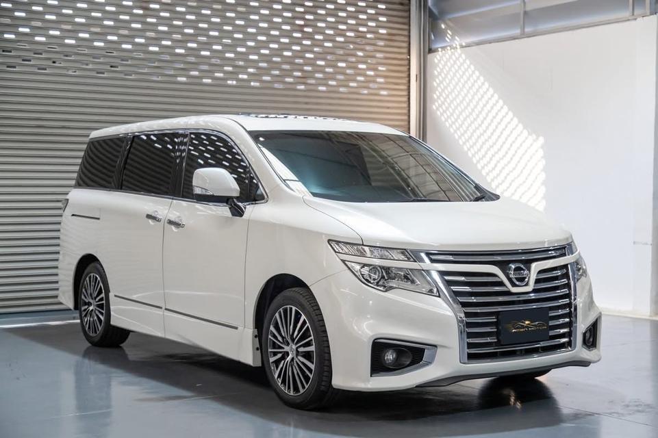 ขายรถ Nissan Elgrand Highway Star Premium ปี 2016 3