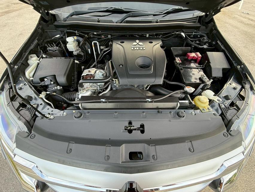 Pajero 2.4 GT Premium NAVI 2WD ปี2018 สีเทา ดีเซล 13