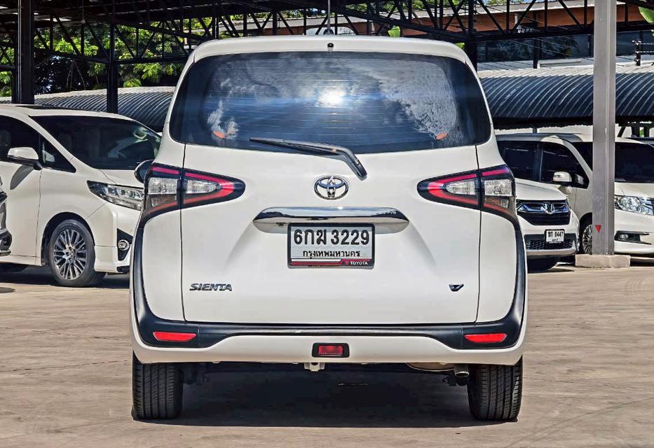 ขาย TOYOTA SIENTA 1.5 V ปี 2017 ไมล์ 7 หมื่นโล 6