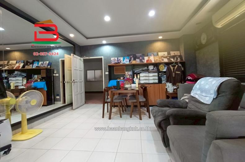  บ้านเดี่ยว หมู่บ้าน ชัยพัฒน์ เนื้อที่ 64 ตรว. ซอยพหลโยธิน 54/1 แยก 4-44 ถนนพหลโยธิน แขวงสายไหม เขตสายไหม กรุงเทพฯ 4