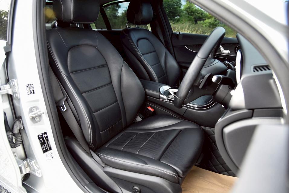 รหัสรถ CBL2917 Mercedes-Benz C350e Avantgarde W205 AT 2018 12