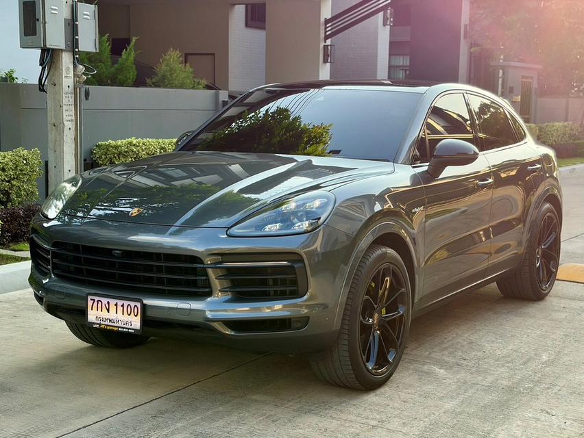 Porsche Cayenne E-Hybrid 2021 สีเทาภายในดำ จัดไฟแนนซ์ได้เต็ม รถศูนย์ AAS หล่อมากๆ