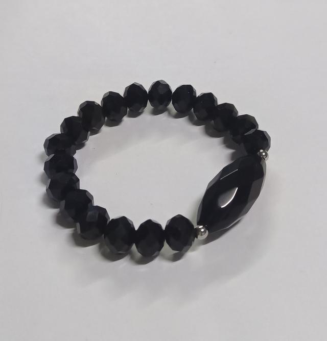 สร้อยข้อมือนิลดำ Black Spinel 7