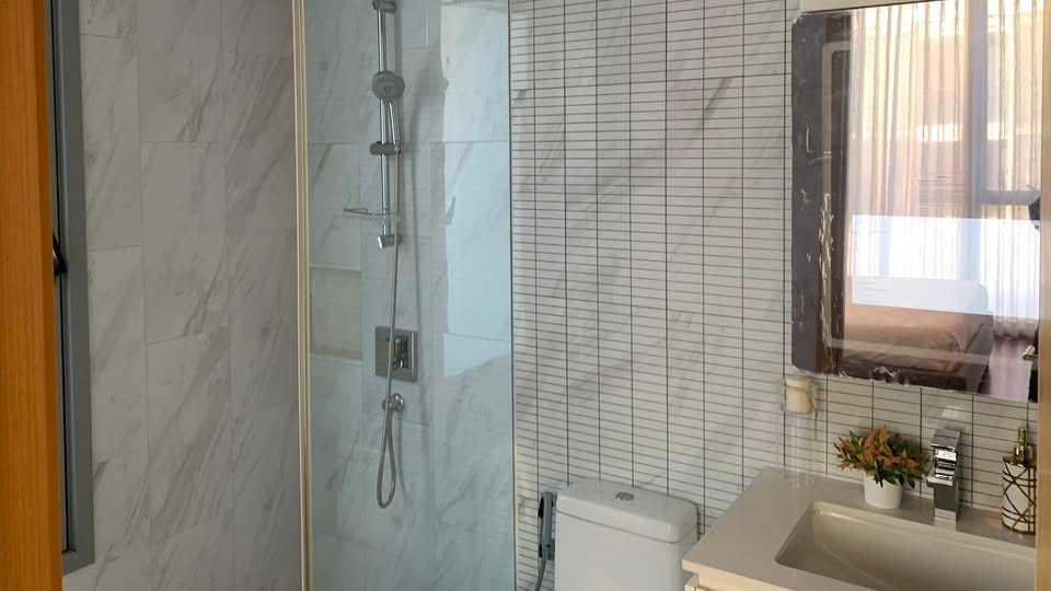 Hyde Sukhumvit 11 (ไฮด์ สุขุมวิท 11)   4