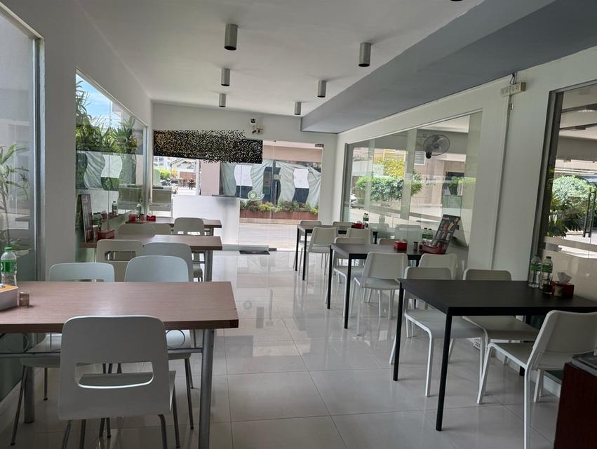 เซ้งร้านอาหาร ทำเลทองใจกลางเมืองปากซอยอ่อนนุช 19 พื้นที่ 65 ตรม. ส่วนครัวแยก อุปกรณ์ครบ มีที่จอดรถ 2