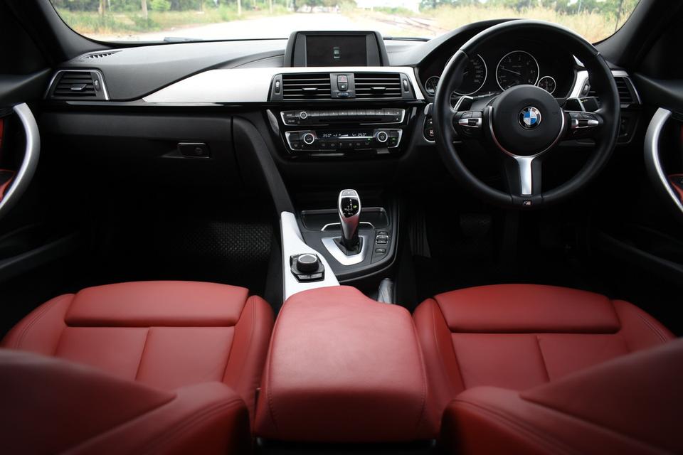 Bmw 320d M SPORT 5