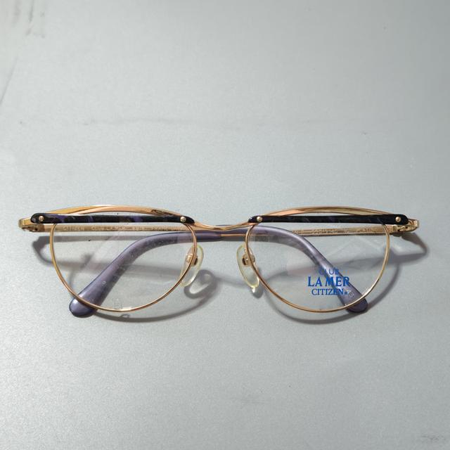 กรอบแว่นตาวินเทจ ญี่ปุ่น ยุค 80,90 ไทเทเนี่ยมเกรดพรีเมี่ยม น้ำหนักเบา by Citizen เก่าเก็บไม่ผ่านการใช้งาน ทรงสวยคลาสสิค รูปย่อยที่ 2