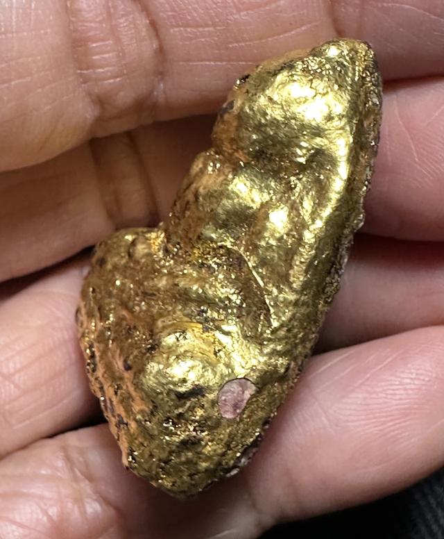 หลวงพ่อโต ไม่ทราบกรุ พระปิดทองเดิม รูปที่ 4