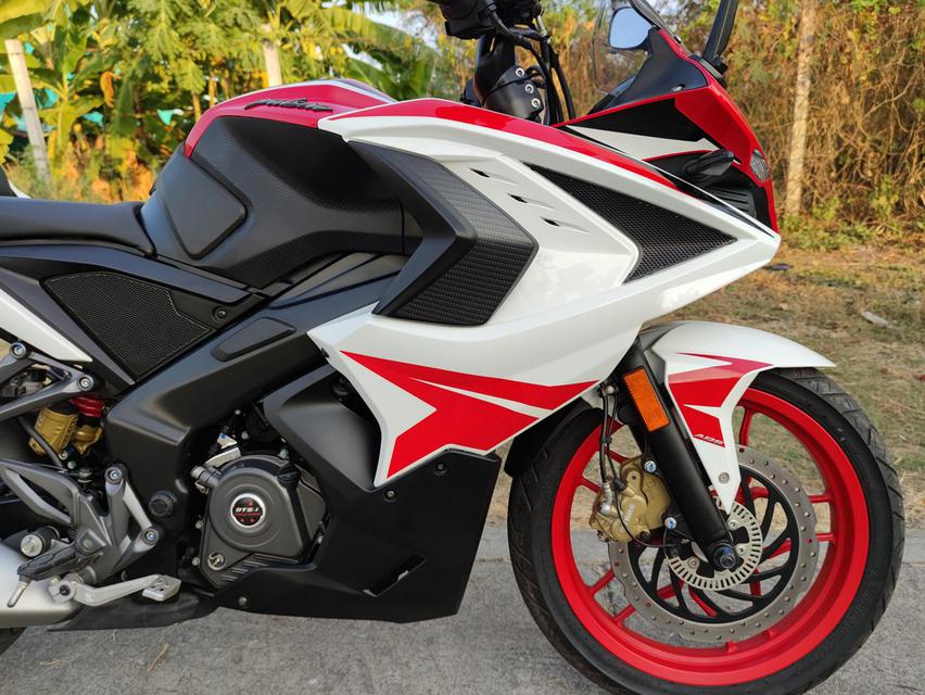  ใช้เพียง 2 พัน km. Bajaj pulsar RS 200 cc รถ 7 เดือน  รูปที่ 2