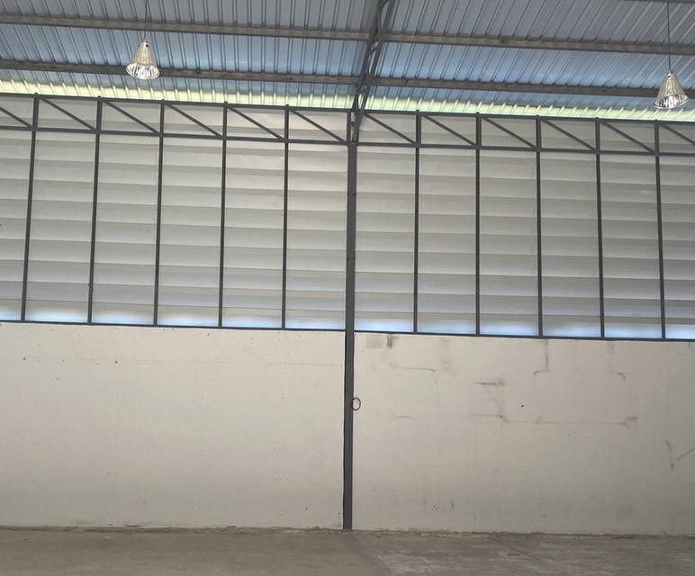 พื้นที่เล็กก็ปั้นธุรกิจใหญ่ได้  📦 โกดังให้เช่า 📍 สายไหม31 เริ่มต้น 5,000 บาท  บางคนกำลังหาที่เก็บของ บางคนกำลังหาที่สร้างอนาคต 🔥 3