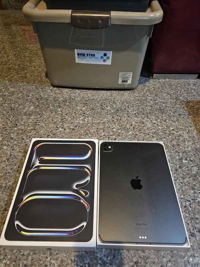 ขายๆๆๆถูกๆๆiPadPro11นิ้ว M4 สีSpace Black 1TBกิ๊กสเปคหายากมากๆ Wifi Celluer ใส่ซิมได้ มีกล่องอีมี่ตรงคับใช้งานดีทุกๆฟังชั่นสูนTrueทุกๆฟังชั่นรีสโตได้ต 2