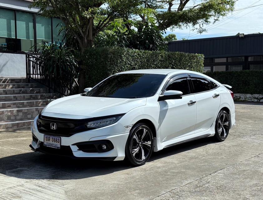 2018 HONDA CIVIC FC 1.5 TURBO RS รถมือเดียวออกป้ายแดง รถวิ่งน้อย เข้าศูนย์ทุกระยะ ไม่เคยมีอุบัติเหตุครับ 4