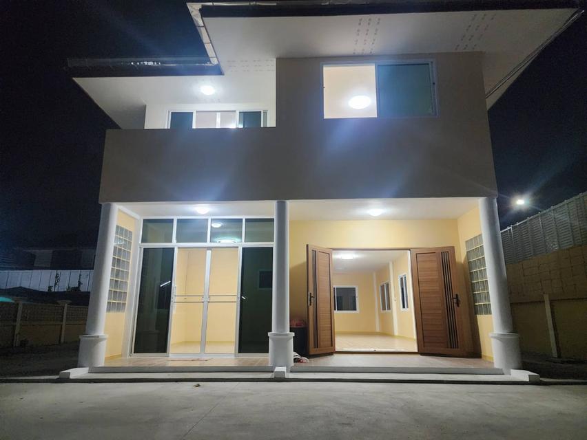 บ้านเดี่ยว2ชั้น120.9ตรว.ราคา5.99ล.บางกรวย นนทบุรี เจ้าของขายเอง ไม่มีค่าส่วนกลาง เข้า-ออกส฿ถนน3สายหลักถ.ราชพฤกษ์,ถ.นครอินทร์,ถ.กาญจนาภิเษก น. 1