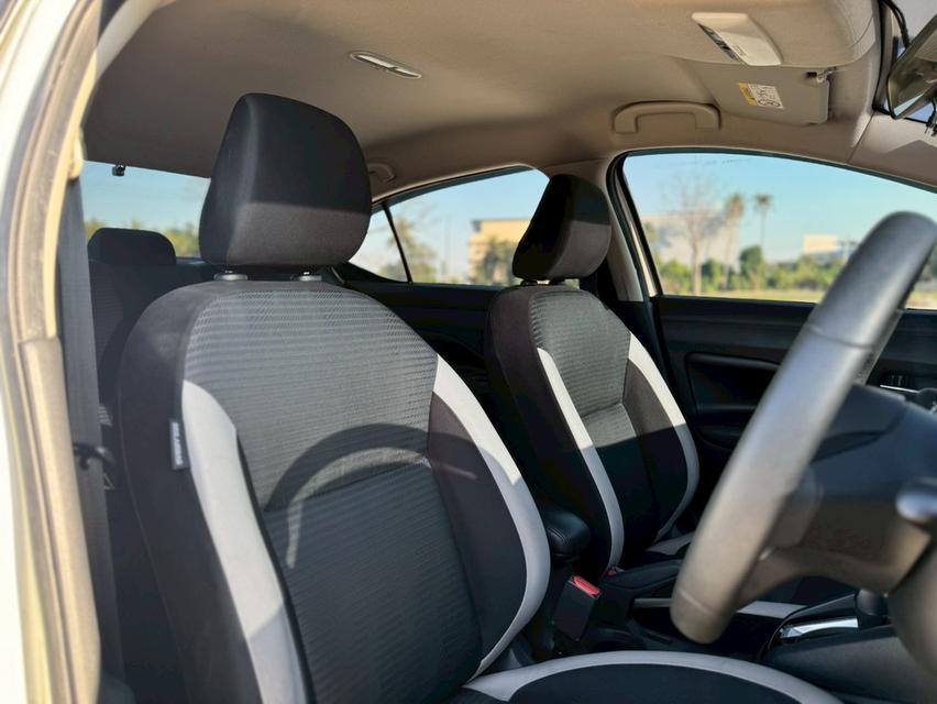 NISSAN ALMERA Sedan 4dr VL TOP  XTRONIC CVT FWD 1.0iTC Y2020. สีขาว เกียร์ออโต้ 9