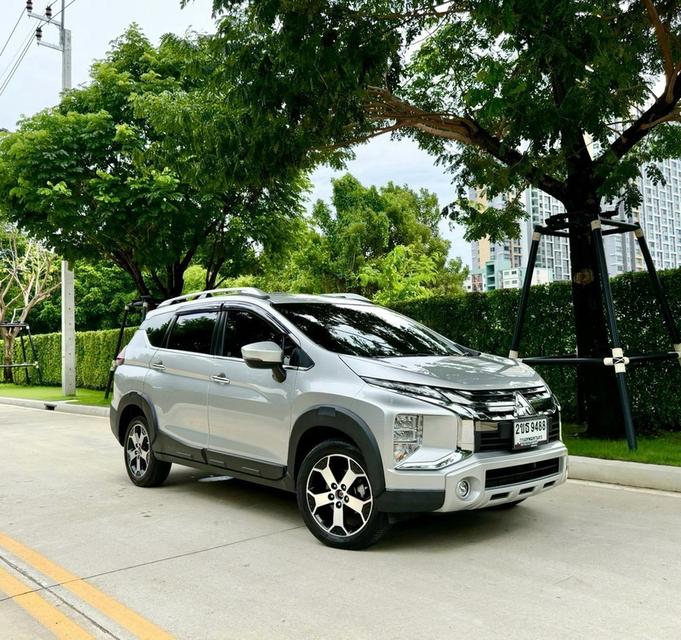(แจ้งรหัสรถ CH9488) MITSUBISHI XPANDER CROSS Topสุด ปี2021จด22 สีเทา รูปที่ 5