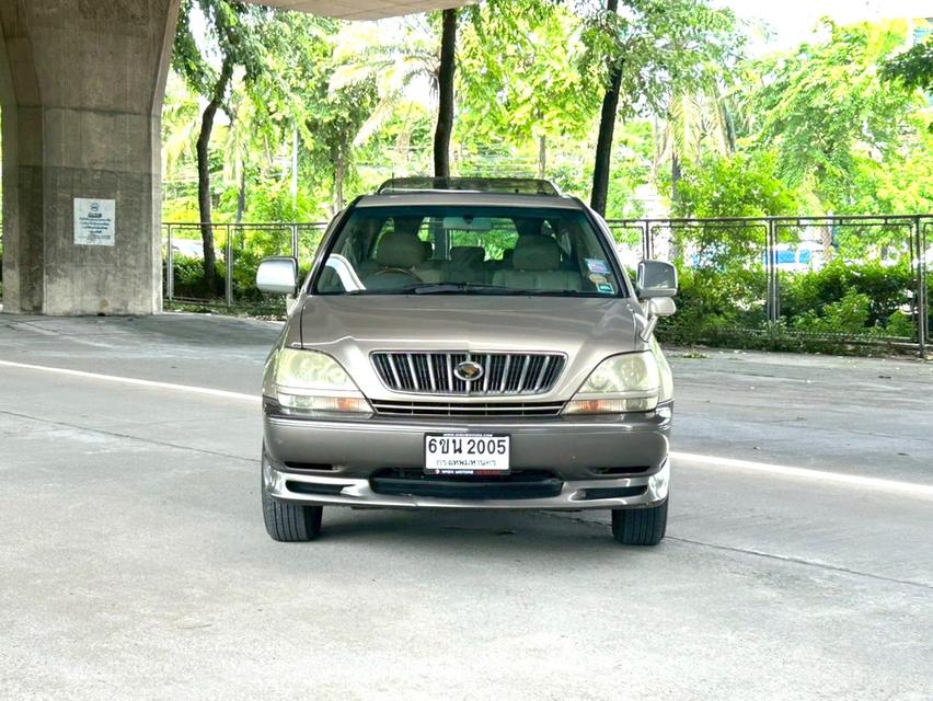 ขายรถ Toyota Harrier 3.0 FOUR ปี 2004 สีน้ำตาล เกียร์ออโต้