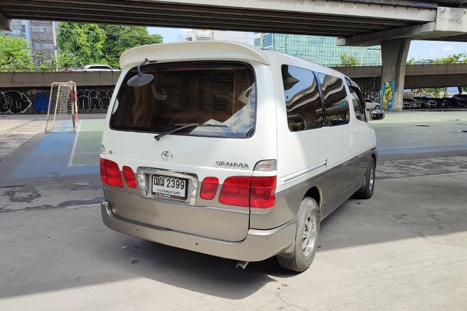 Toyota Granvia 3.4 Sunroof AT 2000